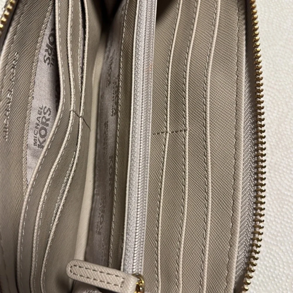 Michael Kors New Moxley Python Embossed Leather Continental Zip Clutch Wallet